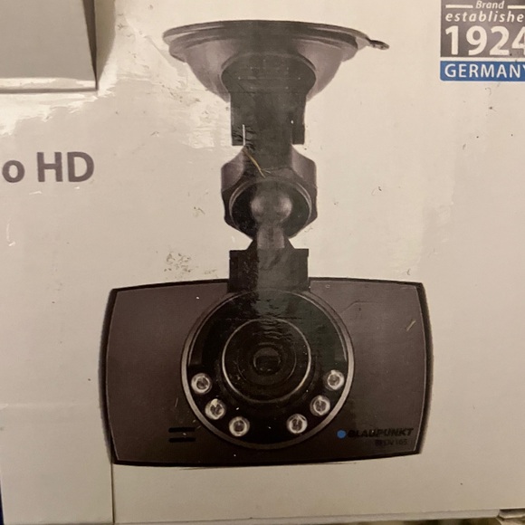Blaupunkt Black HD Dashcam with Infrared - Picture 4 of 6